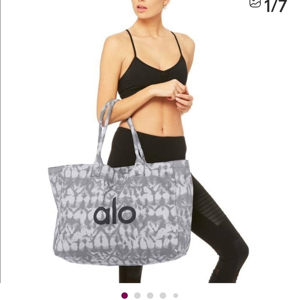 ALO Yoga Gray Women's Tote Bag